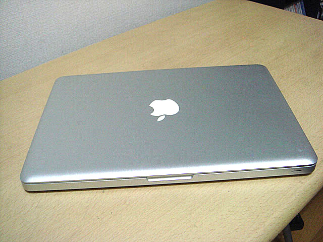 MacBook 2008 Late Aluminum (DVDドライブ不備あり)